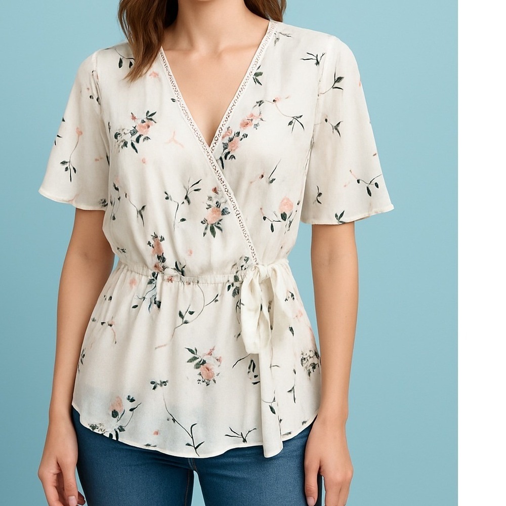 19 Sienna Sky Floral Print Size Small  Wrap Blouse Top Crochet Trim White casual